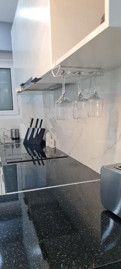 Cozy Apartment With Garden Near Town Center, Fully Renovated. 아테네 외부 사진